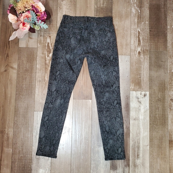 Frame Denim Women's Snake Print Jeans Size 27 Black Gray Skinny Stretchy NWOT - Picture 7 of 16